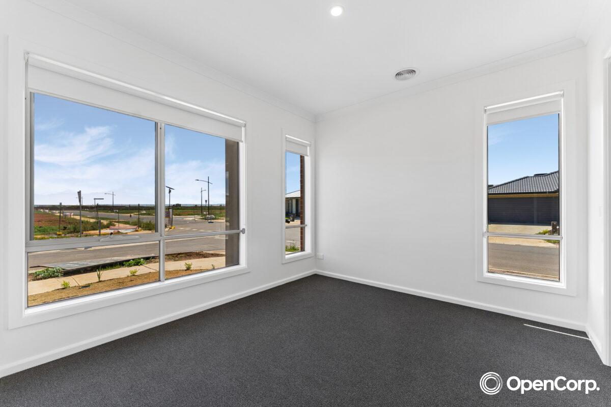 1 Kirner Road, Melton South, VIC 3338
