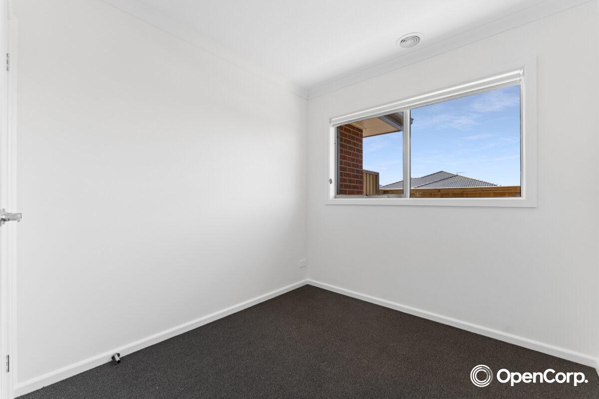 1 Kirner Road, Melton South, VIC 3338